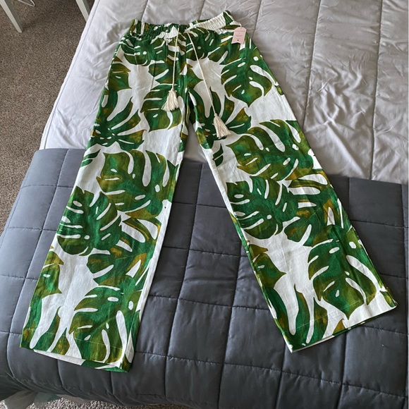 Joie Pants - NWT Joie Linen Blend Leaf Print Pants